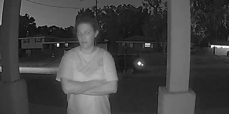 Deputies searching for Ormond Beach porch pirate Deputies searching for Ormond Beach porch pirate