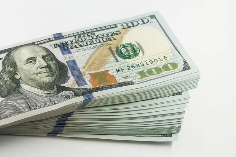 $1.35 million lottery ticket sold at Pittsburgh Giant Eagle Pile of money