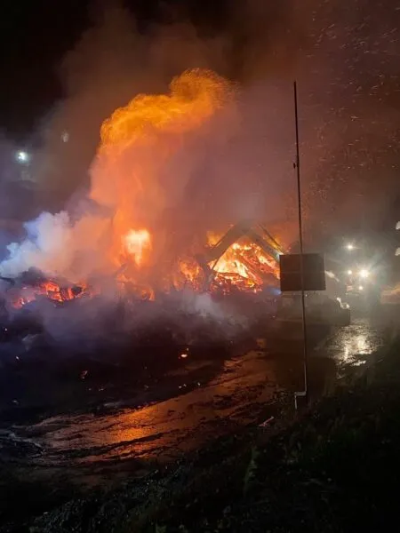 Volcano-like fire lights up the sky at Monmouth County Recycling Plant Volcano-like fire lights up the sky at Monmouth County Recycling Plant