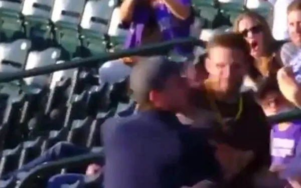 Padres fan knocks out Rockies fan in one punch, then gets wolf packed Padres fan knocks out Rockies fan in one punch, then gets wolf packed