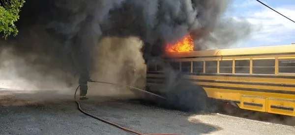 School bus, several vehicles destroyed by fire in Miami School bus, several vehicles destroyed by fire in Miami