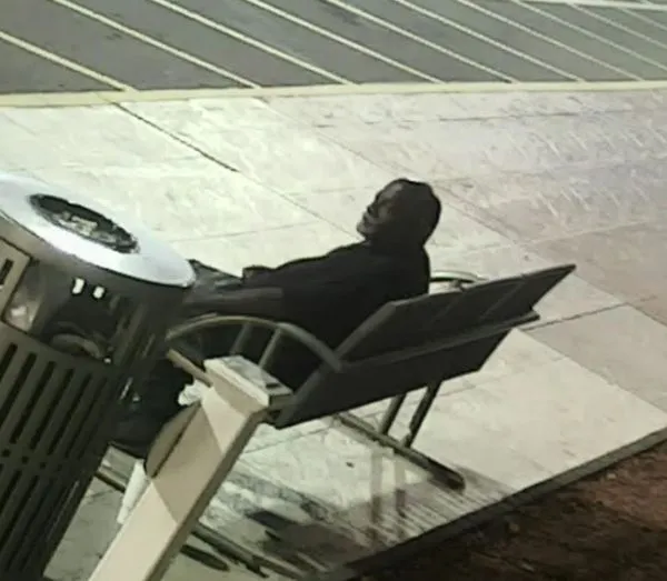 Police seeking to ID diamond heist suspects, cash reward offered Police seeking to ID diamond heist suspects, cash reward offered