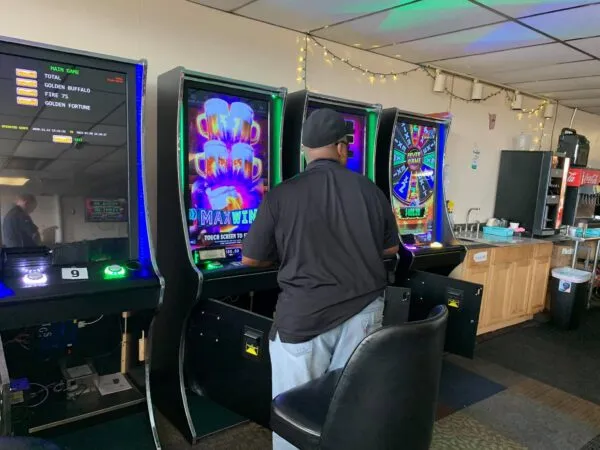 Illegal gambling hall shut down in Columbus Illegal gambling hall shut down in Columbus
