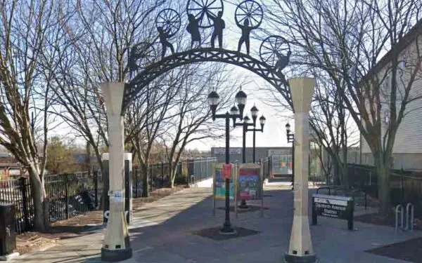 Man beaten, robbed at Jersey City train stop Man beaten, robbed at Jersey City train stop