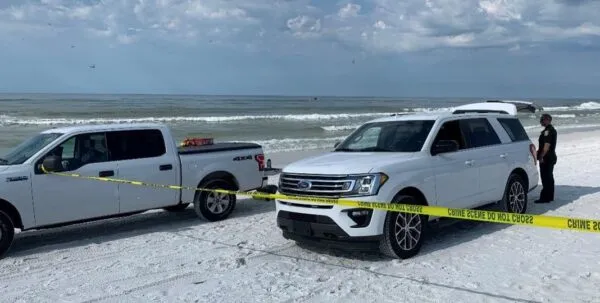Police, Coast Guard continue search for teen missing in the Gulf of Mexico Police, Coast Guard continue search for teen missing in the Gulf of Mexico