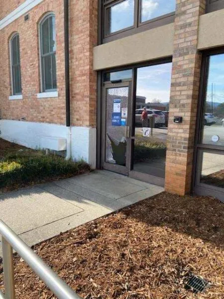 Deer breaks into Transylvania County Courthouse Deer breaks into Transylvania County Courthouse