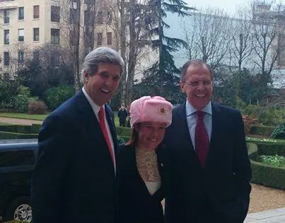 Photo of Jen Psaki Wearing a Pink Russian Communist Party Ushanka Hat Circles Back on Social Media After Putin Invades Ukraine Photo of Jen Psaki Wearing a Pink Russian Communist Party Ushanka Hat Circles Back on Social Media After Putin Invades Ukraine