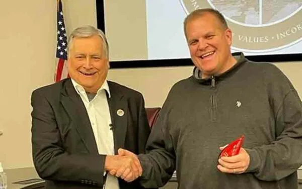 Plainfield Council recognizes Police Chaplain and hero who saved woman from sinking vehicle in lake Plainfield Council recognizes Police Chaplain and hero who saved woman from sinking vehicle in lake