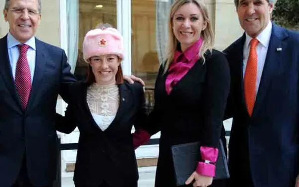 Photo of Jen Psaki Wearing a Pink Russian Communist Party Ushanka Hat Circles Back on Social Media After Putin Invades Ukraine Photo of Jen Psaki Wearing a Pink Russian Communist Party Ushanka Hat Circles Back on Social Media After Putin Invades Ukraine