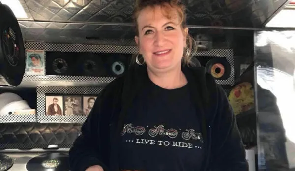 Mary's Mobile Diner brings 40 years of foodservice experience to your next special event Mary's Mobile Diner brings 40 years of foodservice experience to your next special event