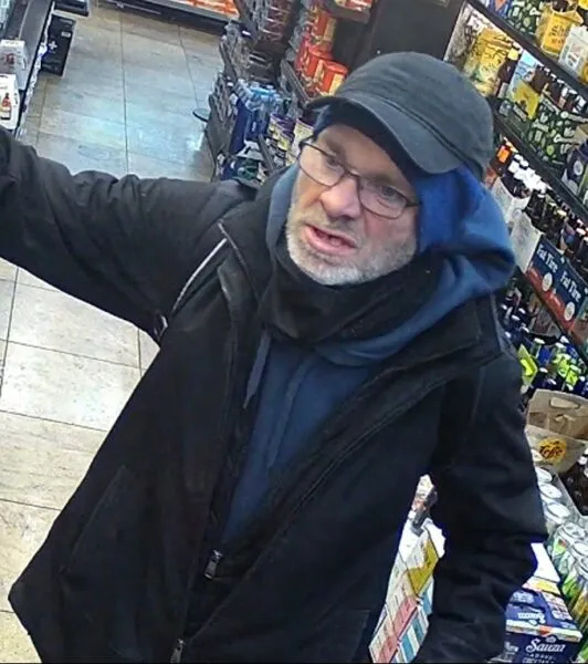 Hey New York, Do you know this guy? He’s wanted for armed robbery FR IoQOXoAEsjNV