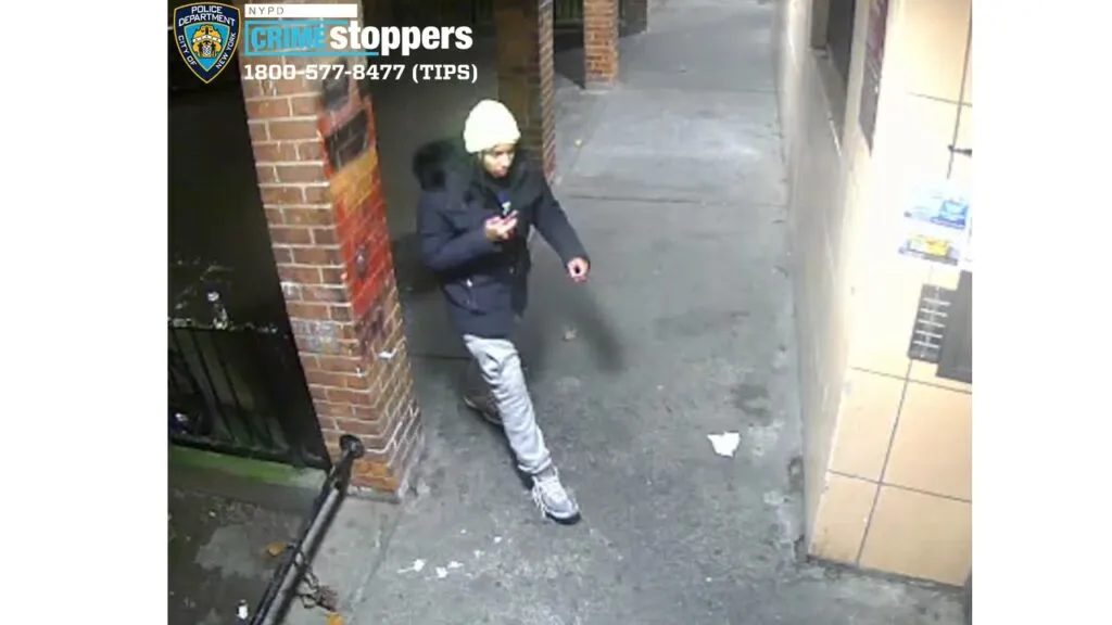 Man shot outside Brooklyn housing project Man shot outside Brooklyn housing project