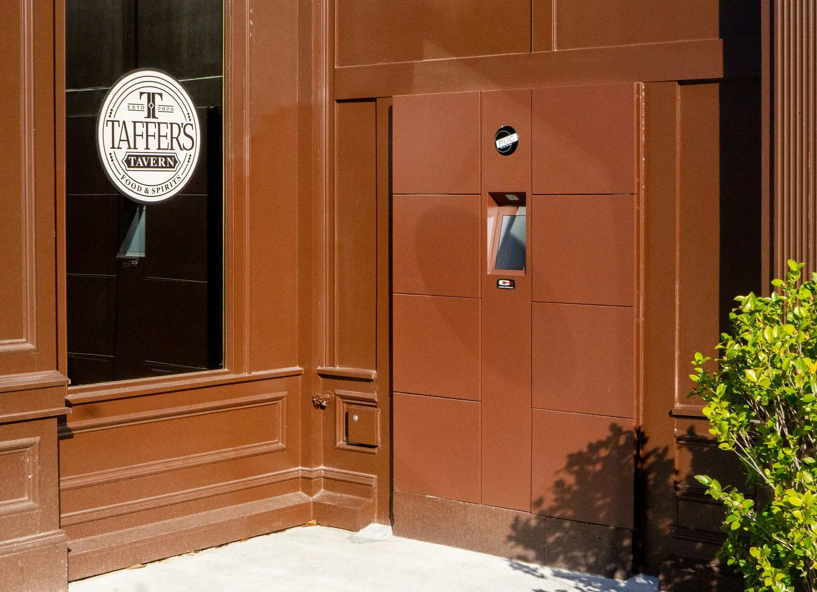 Taffer's Tavern Pick Up Cabinet (PUC) Taffer's Tavern introduces thru-wall, contactless locker system in collaboration with Carter-Hoffmann and Perfect Company
