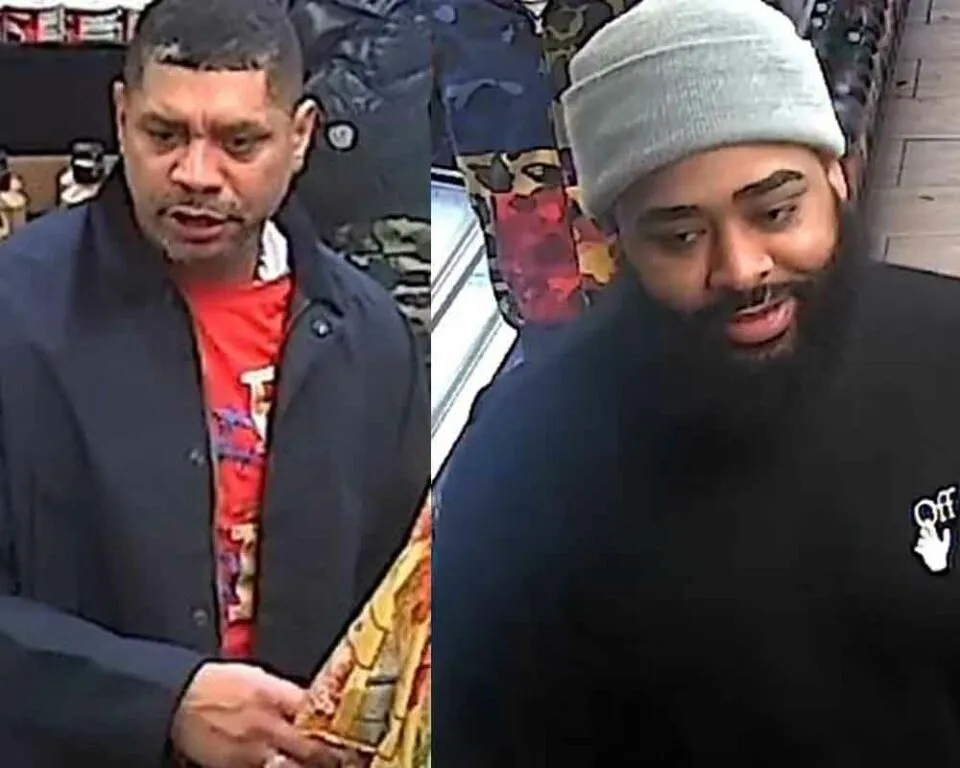 Argument turns into shootout in front of Bronx deli Argument turns into shootout in front of Bronx deli