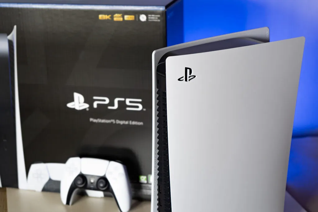PS5 or Xbox Series X? Which one should you buy? PS5 or Xbox Series X? Which one should you buy?