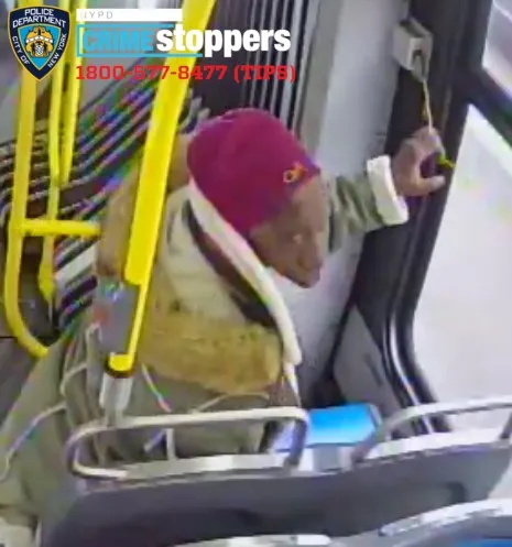 81-year-old man punched in face, robbed in Far Rockaway 81-year-old man punched in face, robbed in Far Rockaway