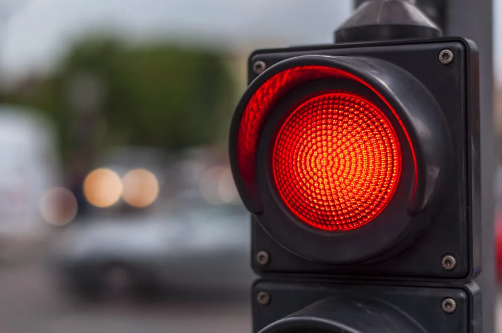 Traffic Signal Malfunction at Centennial Ave and Raritan Road Following Crash Traffic Signal Malfunction at Centennial Ave and Raritan Road Following Crash