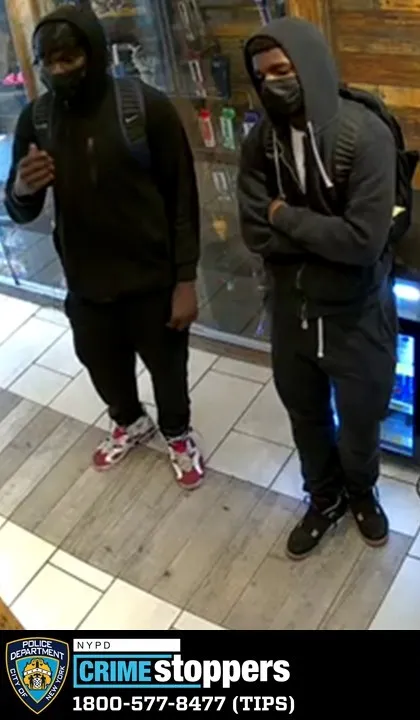 NYPD seeks pair involved in convenience store robbery NYPD seeks pair involved in convenience store robbery