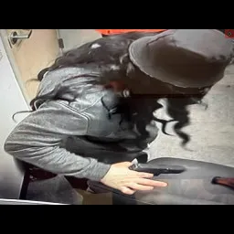 Gunman Robs CVS Worker Making Money Transfer Gunman Robs CVS Worker Making Money Transfer