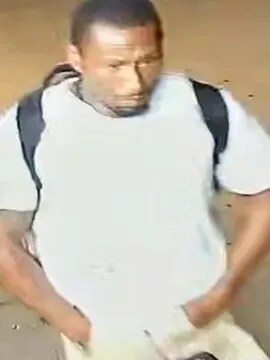 Bronx Man Chased Down and Stabbed by Robber Who Wanted His Backpack Bronx Man Chased Down and Stabbed by Robber Who Wanted His Backpack
