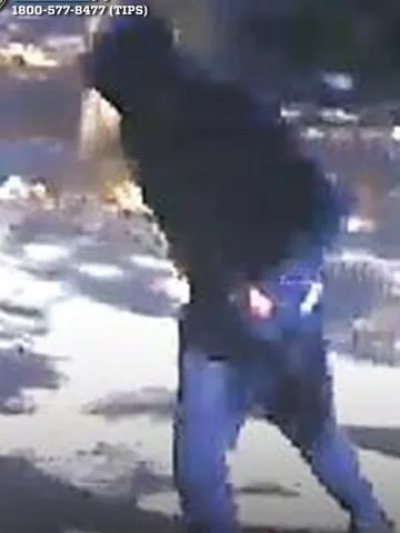 Suspects Sought in $500,000 New York City Jewelry Heist Suspects Sought in $500,000 New York City Jewelry Heist