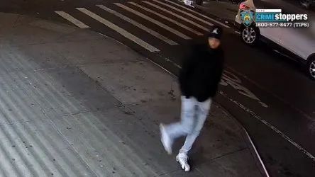 Man slashed in face during Queens robbery; suspects flee scene Man slashed in face during Queens robbery; suspects flee scene