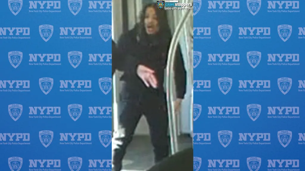 Man slashed in face during argument on Bronx subway, suspect flees Man slashed in face during argument on Bronx subway, suspect flees