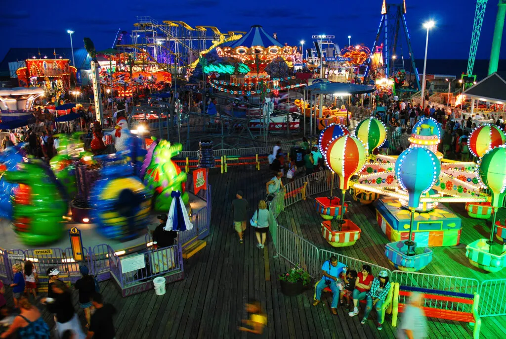 Throwback Thursday: The Stillwalk Manor in Seaside Heights Throwback Thursday: The Stillwalk Manor in Seaside Heights