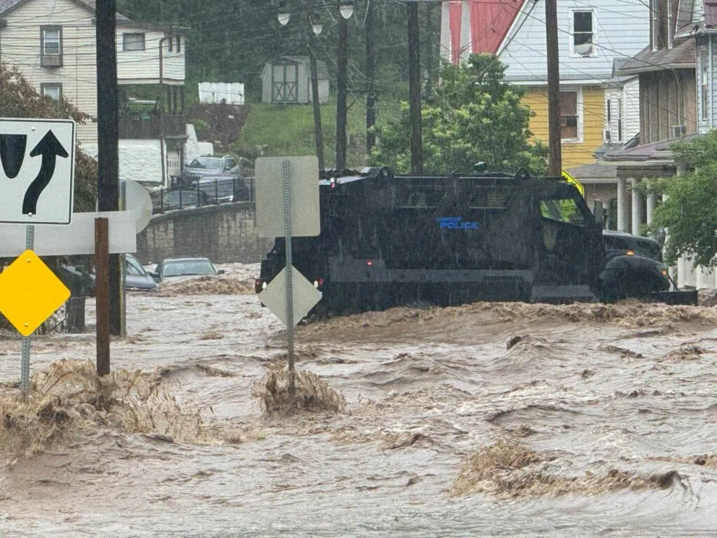 Flash flooding forces evacuations in Maryland as dam levels rise Flash flooding forces evacuations in Maryland as dam levels rise