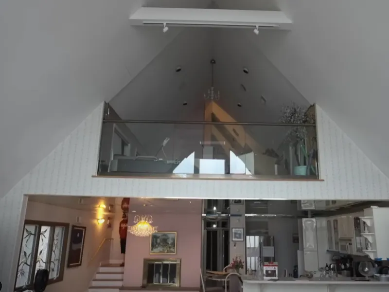 New Jersey waterfront mansion abandoned and explored, goes viral on YouTube New Jersey waterfront mansion abandoned and explored, goes viral on YouTube
