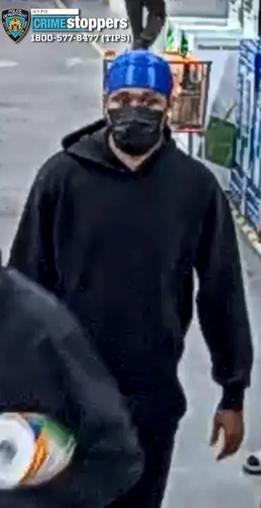 Police seek two suspects in debit card cloning scheme targeting Home Depot stores Police seek two suspects in debit card cloning scheme targeting Home Depot stores