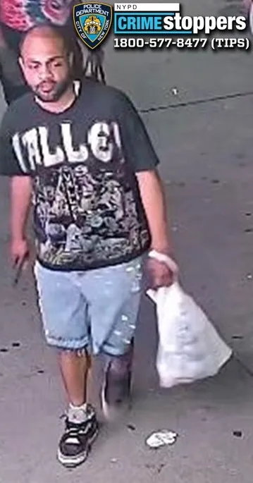 Man shot in leg on Bronx street corner, suspect at large Man shot in leg on Bronx street corner, suspect at large