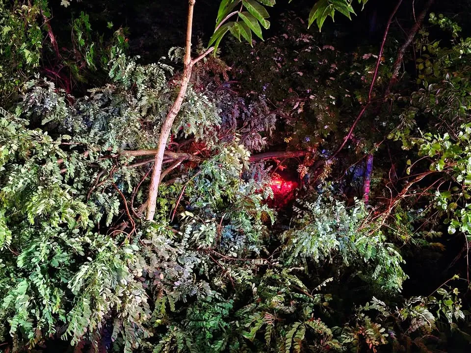 Driver hospitalized after crash on Route 4 in Fair Lawn during wet road conditions Driver hospitalized after crash on Route 4 in Fair Lawn during wet road conditions