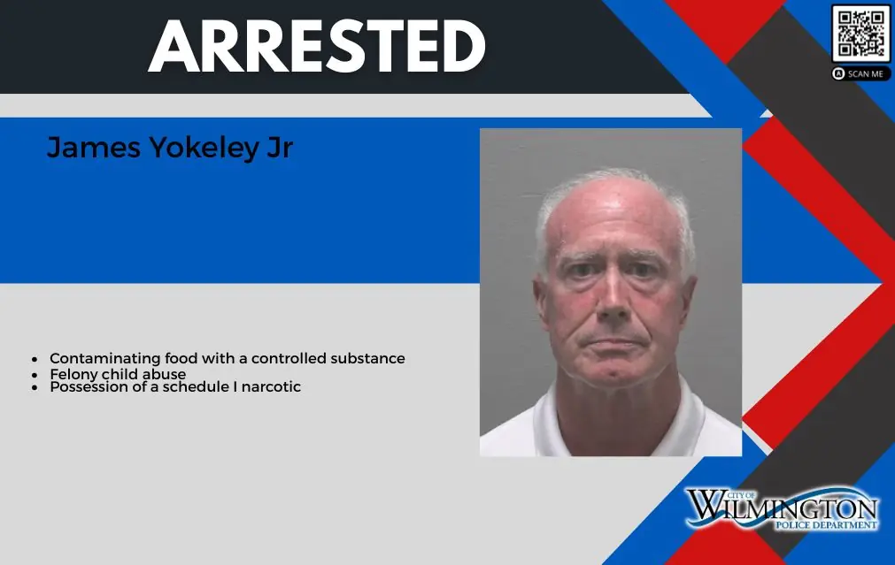 Bad Grandpa: Grandfather Slips Mollies into Granddaughter's Ice Cream at Dairy Queen, Released from Jail Bad Grandpa: Grandfather Slips Mollies into Granddaughter's Ice Cream at Dairy Queen, Released from Jail