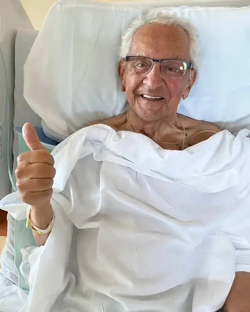 America's nicest judge, Frank Caprio dies at 88 after posting heartbreaking message on social media America's nicest judge, Frank Caprio dies at 88 after posting heartbreaking message on social media