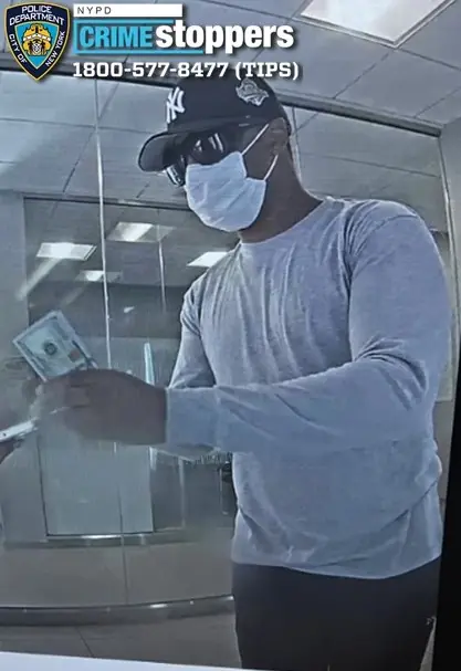 ATM scammer cons four New Yorkers out of thousands in check deposit swindle ATM scammer cons four New Yorkers out of thousands in check deposit swindle